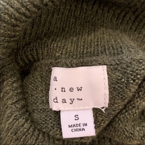 Women’s sweater - Picture 3 of 3